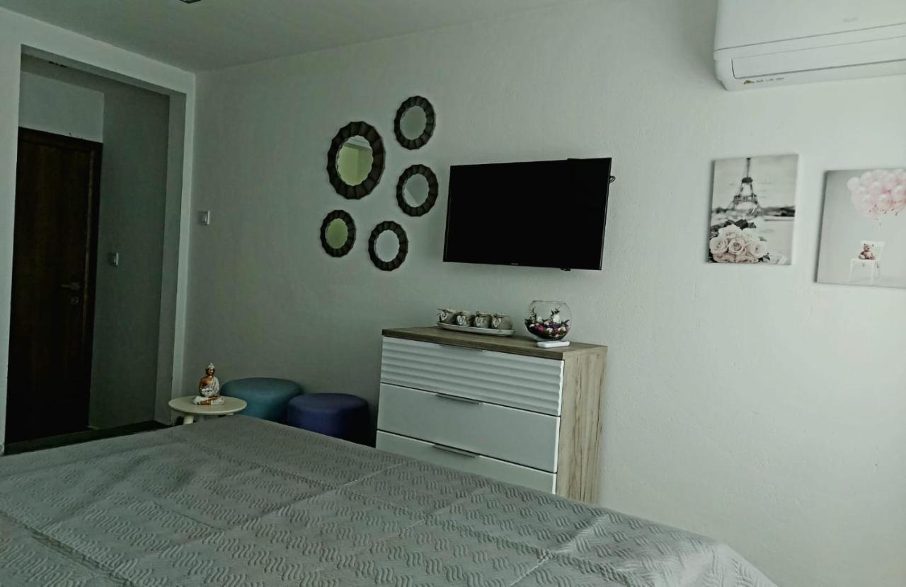 Lucic Guesthouse سيتينيي المظهر الخارجي الصورة